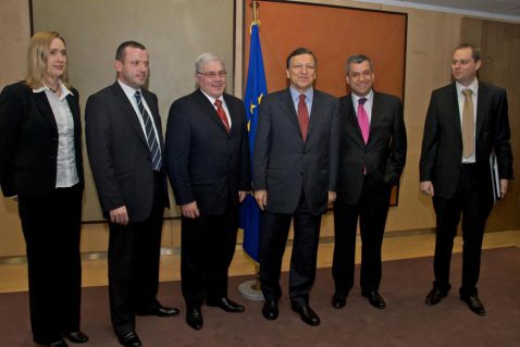 President of the European Commission, José Manuel Barroso becomes the 9 millionth ECDL candidate